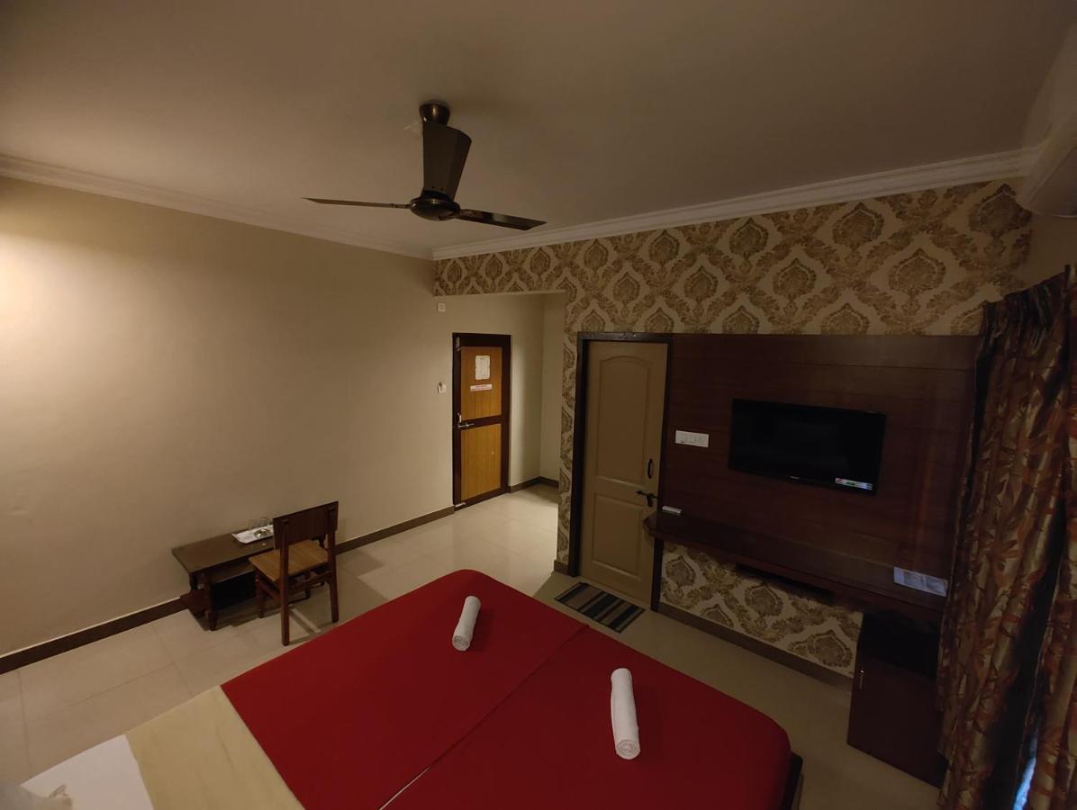 Vyavahar Lodge Udupi Exterior foto